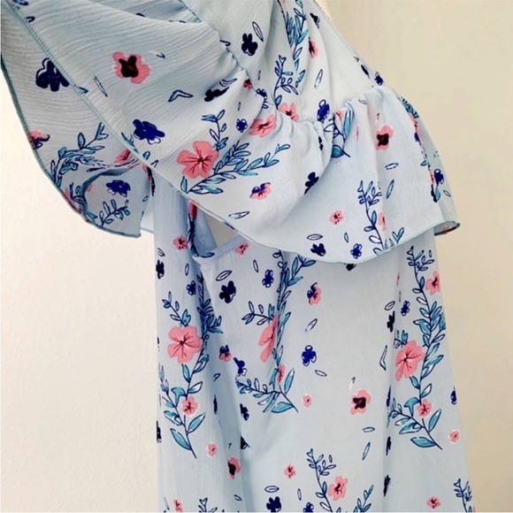 Juicy Couture Top Medium Rain Floral Ruffle Blouse Rhinestone Neck - Picture 3 of 15